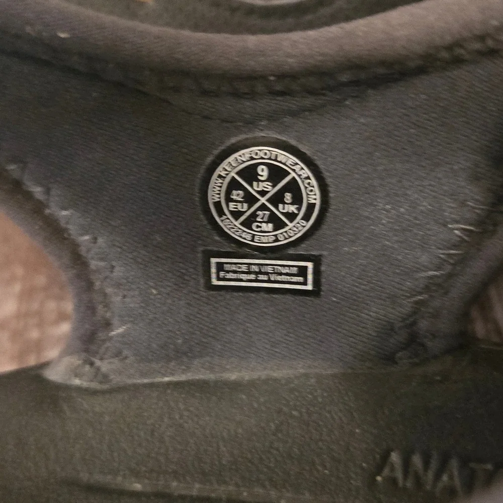 Sz 9 Mens Keen SOLR Black Grey Hiking Rafting Water Sport Sandals VGUC